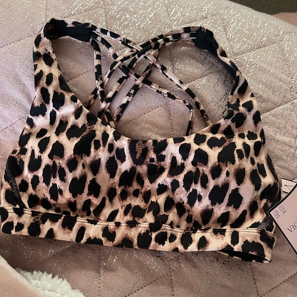 Victoria’s Secret Sports Bra 🔥 - Picture 1 of 4